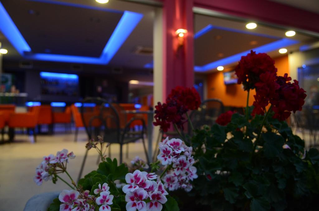 Papanikolaou Rooms Neochori  Buitenkant foto